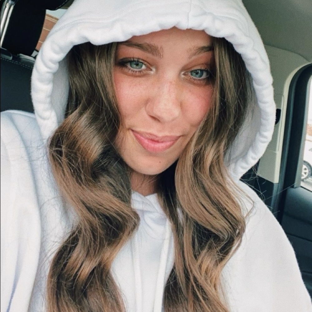 Meet your Posher, Havah